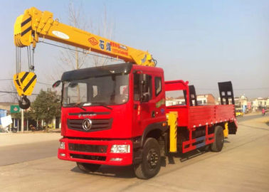 중국 Dongfeng 4x2는 4 톤 기중기 트럭, 2개의 차축 트럭 망원경 기중기를 거치했습니다 협력 업체