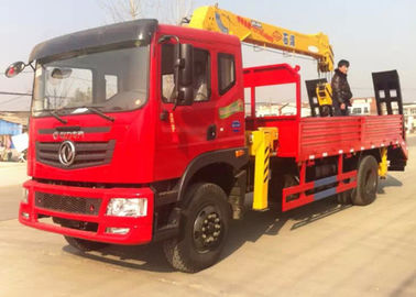 중국 Dongfeng 4x2 트럭은 기중기/5 톤 이동 크레인 고성능을 거치했습니다 협력 업체