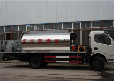 중국 8.2CBM 4x2 아스팔트 헝겊 조각 트럭 가연 광물 스프레이어 도로 공사 포장 기계 협력 업체