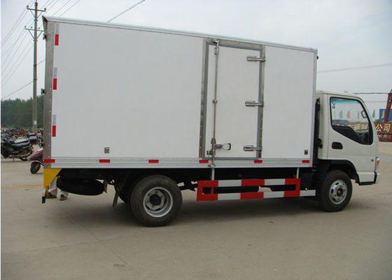 주문 냉장된 상자 5 톤 Truck Freezer 밴 Body Fiberglass 안과 외벽 온라인 제조