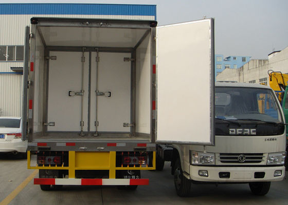 주문 Dongfeng Foton 4x2는 2 톤 상자 트럭을 날고기를 위한 부식 비 냉장했습니다 온라인 제조