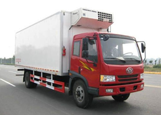 주문 FAW Dongfeng 4X2는 5 톤 상자 트럭을 냉각 트럭 간이 식품 냉장했습니다 온라인 제조